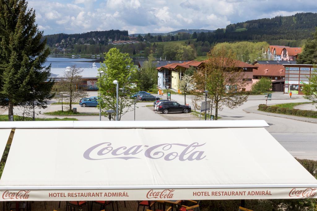 Hotel Admiral Lipno nad Vltavou Exteriör bild